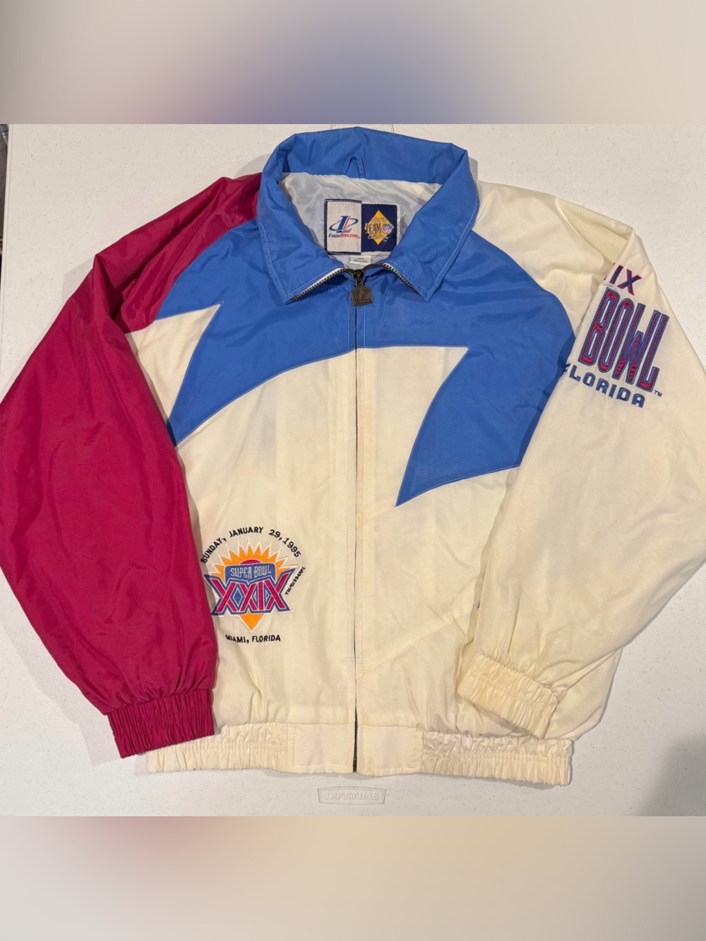 Vintage 1995 Logo Athletic Sharktooth NFL Super Bowl Jacket size large